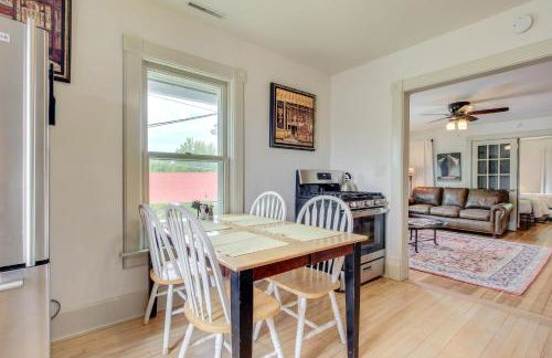 Cozy Elkhart Lake Apartment Walk to Town and Dining - Foto 14