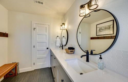 Modern, Spacious! Lake Buchanan Retreat with Hot Tub - Foto 20