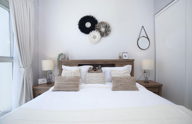 Modern Boho 1BR Sleeps4 Balcony Pool Gym Dxbhills - Foto 4