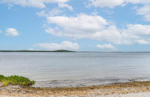 Beautiful Portsmouth Cottage By the Sea with Jacuzzi - Foto 39