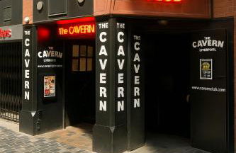 Central Apt - Sleeps 6- Steps to Bars & Restaurant - Foto 30