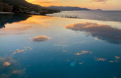 Kuro Beach House - Oceanfront Luxury & 25m pool - Foto 33