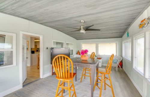 Boat and Fish Canal-Front Home on River - Foto 6