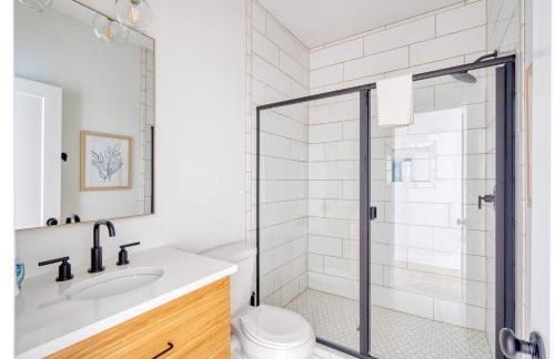 Spacious Townhome Combination for the Whole Family - Photo 41