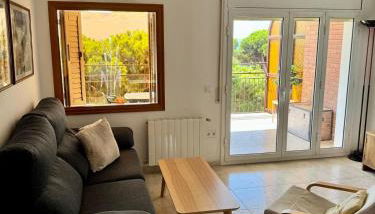 Apartment in front of the beach - Photo 4