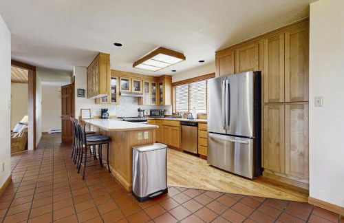 Lakeview Home with new hot tub - Sleeps 10 - Foto 9