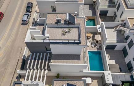 Modern Villa with Private Pool Near Baleal Beach - Photo 32