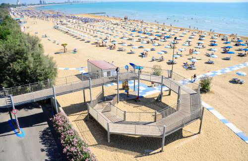 Nuovissimo e luminoso appartamento centro Pordenone - Foto 13