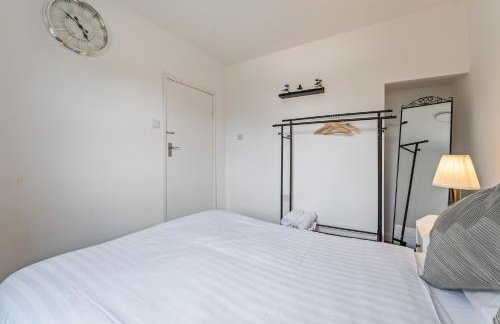CityBuzz 4 Bedroom House in Nottingham Sleep 7 - Foto 26