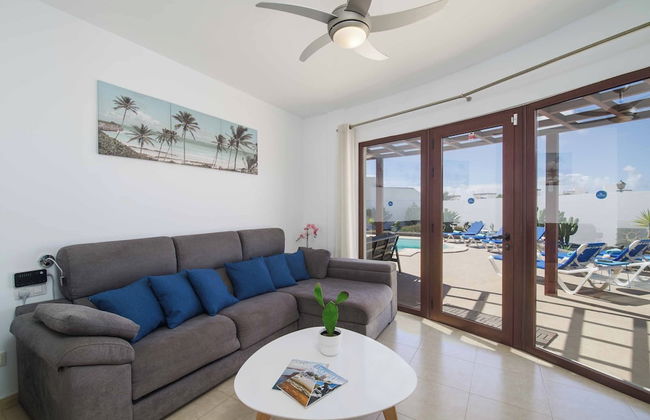 Villa Luar - Photo 22