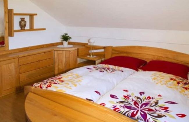 Secluded Holiday Home with Hot Tub in Kozji Vrh - Foto 6