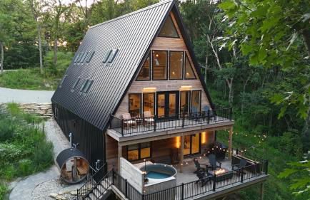 Aframe River Retreat, Sauna, Hot Tub, Workspace, New Build! - Foto 1