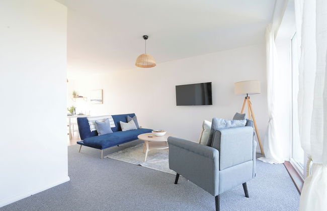 2 Bed Apartment Overlooking Water - Foto 21