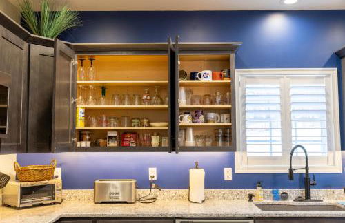 Deep Creek Retreat Hot Tub 85 inchTV all one level - Foto 25