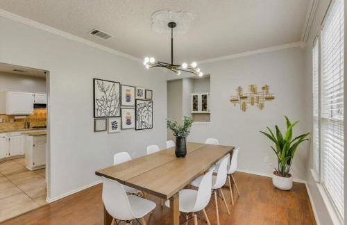 Amazing Modern Spacious Home with Pool - Foto 9