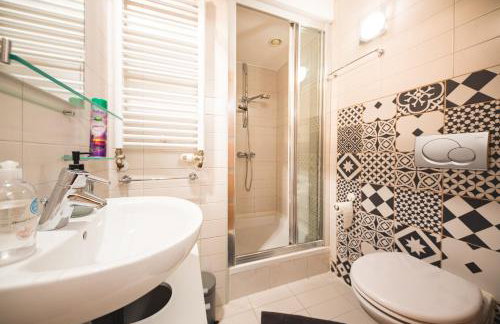 Sleep, Eat, Repeat and Park Your Car in City Center - Foto 28