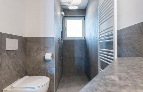 MESNERHOF CHALET - Ruhe, Rückzug & Südtiroler Charme mit kostenlosem Parken in der Tiefgarage - Photo 41