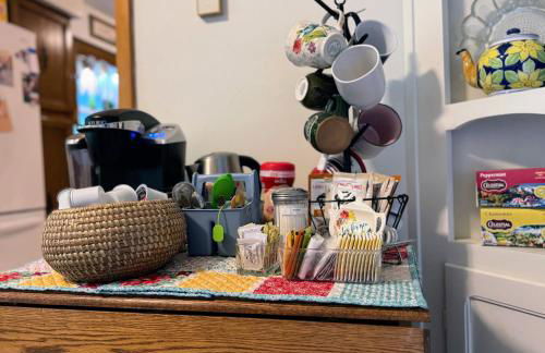 BBQ, WIFI, full kitchen, SmartTV, Firepit, Queen - Foto 10