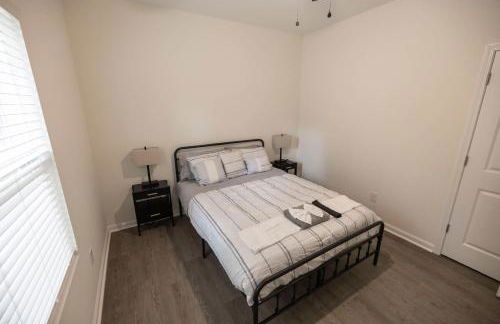 4 Min to Downtown - 10 Min to Elon - Washer and Dryer - Foto 22