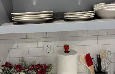 Cozy Retreat Near EWR with NYC access - Photo 18