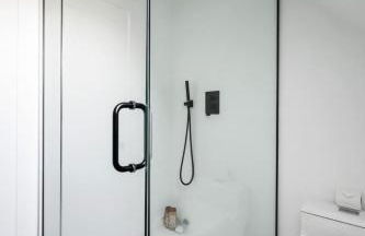 Black Swan- Beachfront Home with Year-Round Jacuzzi - Foto 24