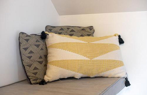 Beautiful Redbrick Home in Ruthin Centre & Parking - Photo 25