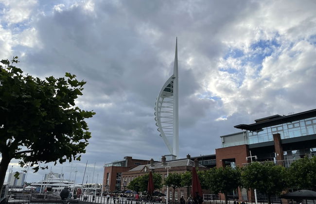 St Georges Balcony Suite - Photo 34