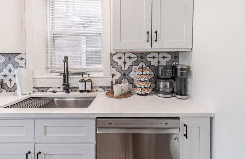 Ann Avenue 3BR St Louis Home with Games and Free Parking - Photo 42