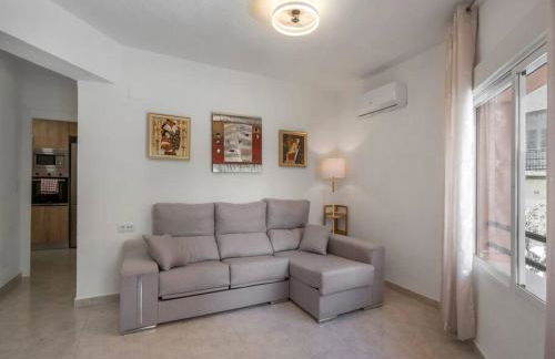 Central Alicante Urban Escape - Photo 3