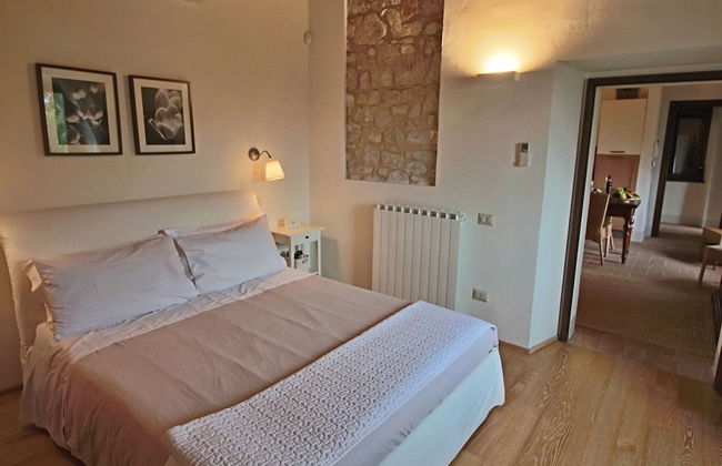 Modern Holiday Home in Foligno - Loc. With Pool - Foto 2