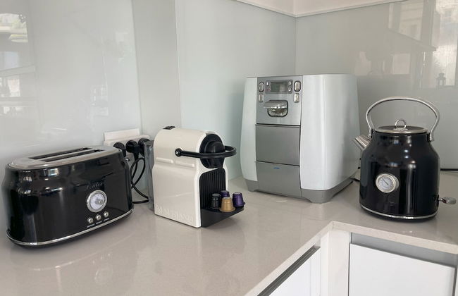 AirTLV - Luxury Apartment Port of Jaffa - Photo 12