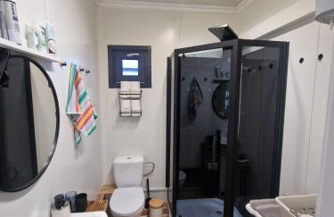 GRETA Nowoczesny domek modułowy nad stawem - Foto 64