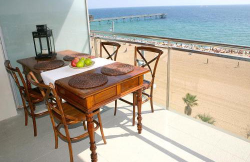Great Sea-Side Barcelona Apartment - Photo 2