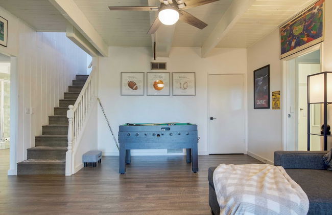 Lake Access, Game Room, Firepit, 3 Decks w/ Views Lakeview Ridge by Avantstay - Foto 15