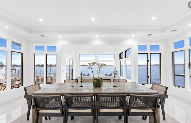 Monmouth Beach 4BR Villa on the Water - Foto 31