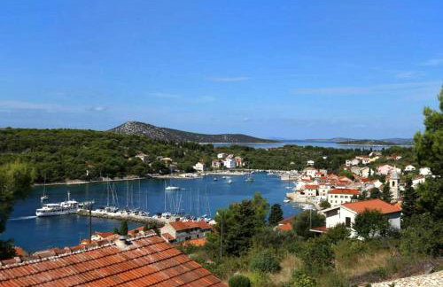 Apartments by the sea Prvic Luka, Prvic - 21276 - Foto 12