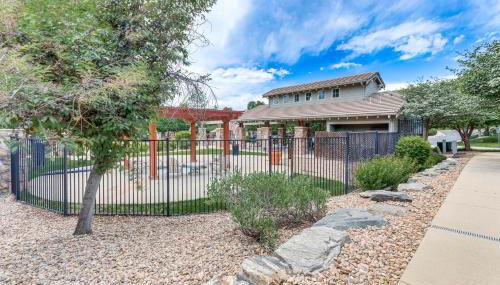 Seasonal Pool, Balcony Quiet and Cozy Aurora Condo! - Foto 3