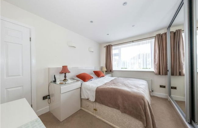 Beaconsfield - Photo 5