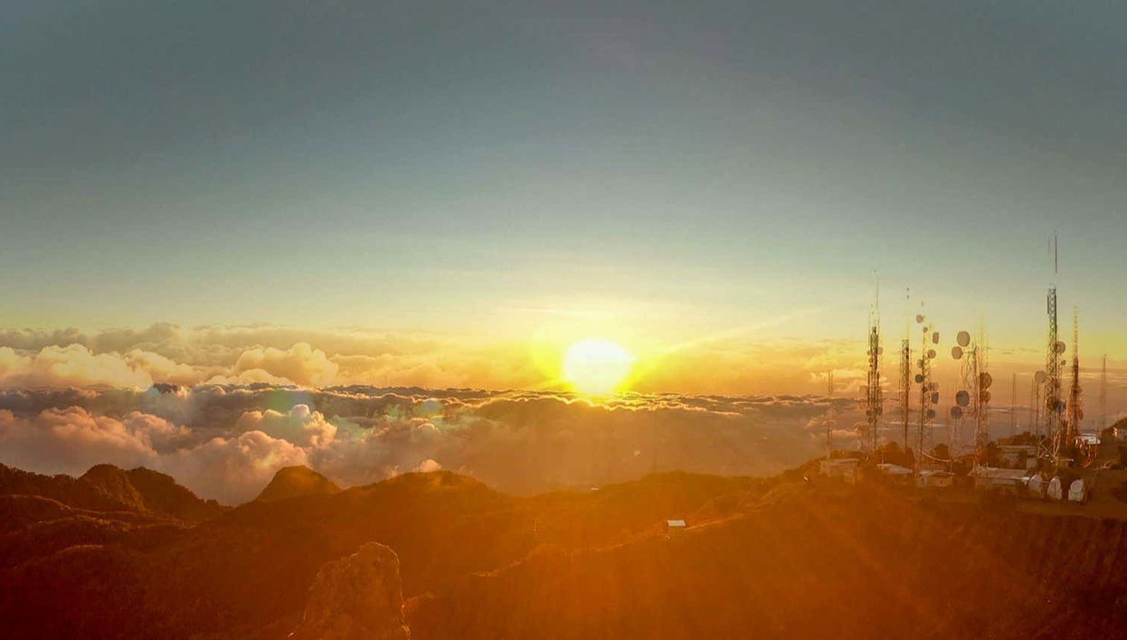 Tour en 4x4 por el volcán Barú al amanecer - Foto 1, Tour en 4x4 por el volcán Barú al amanecer