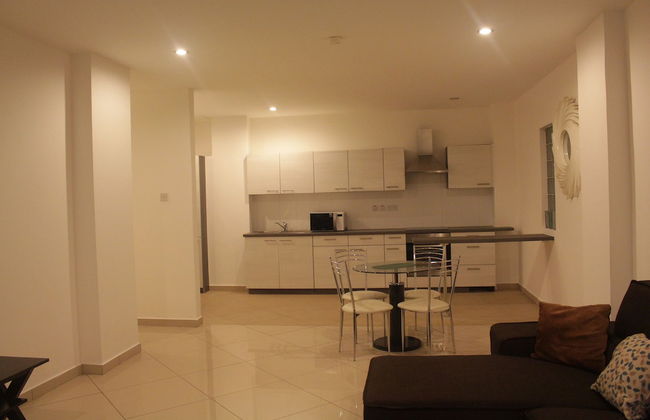 Accra Luxury Apartments at The Gallery - Photo 55