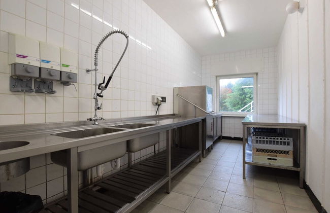 Spacious Holiday Home in Vielsalm near Baraque de Fraiture - Photo 8