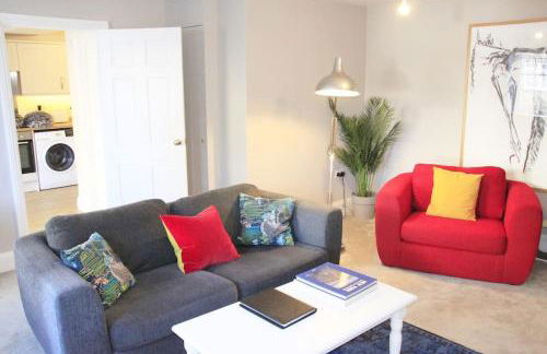 Central Shaftesbury with private parking - Foto 10