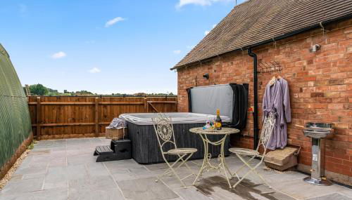 Swifts Retreat - Photo 1