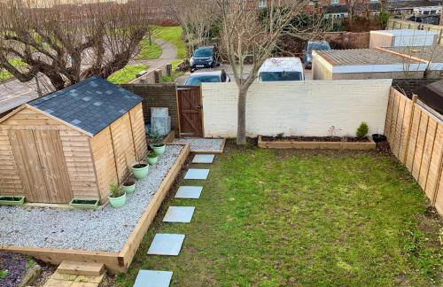 Central & Cosy, Home from Home with Large Garden & Free Parking, Bournemouth - Foto 44