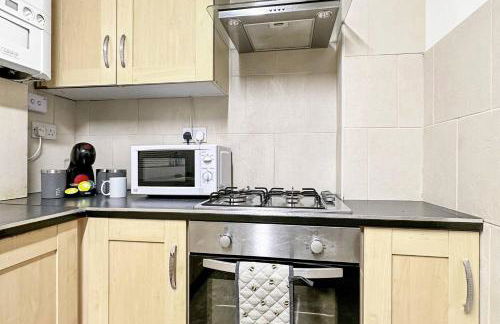 3 bed home in Tonypandy with Balcony View Room - Foto 19