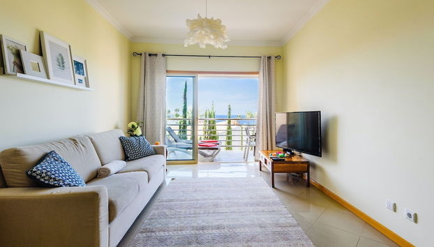 BnB Homes Apartment With Sea View Terrace 2 Pools - Foto 3, Habitación