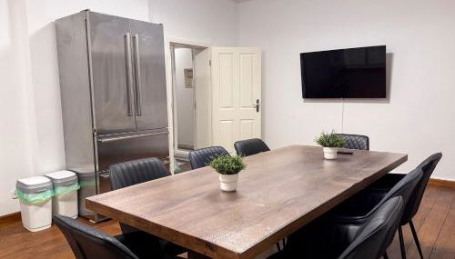 T&K Apartments - 8 Room Detached house - 6 min to Messe DUS - Private Parking - Foto 4