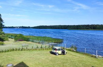 Przy jeziorze - Foto 12