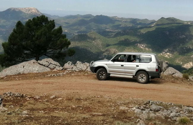 Tour en 4x4 por el nacimiento del río Mundo - Photo 1