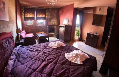 Silva Suites - Photo 30